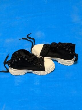 🖤👟 Black Canvas High-Top Sneakers 👟🖤